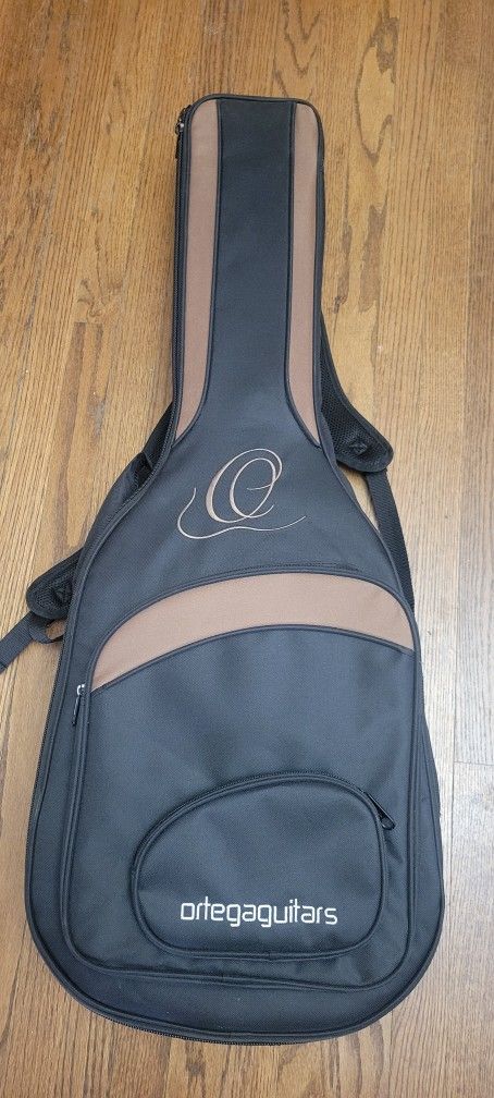 Ortega Classical Guitar, Original Bag,