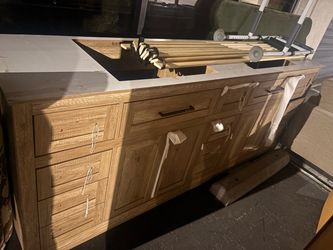 Double sink vanity