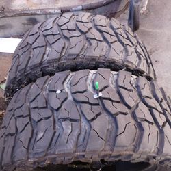 2 Llantas Usadas 33x12.50r20lt