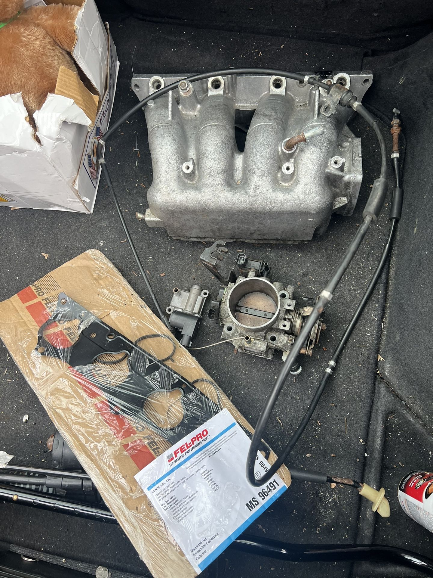 RSX INTAKE MANIFOLD WITH THROTTLE BODY CABLE AND GASKET