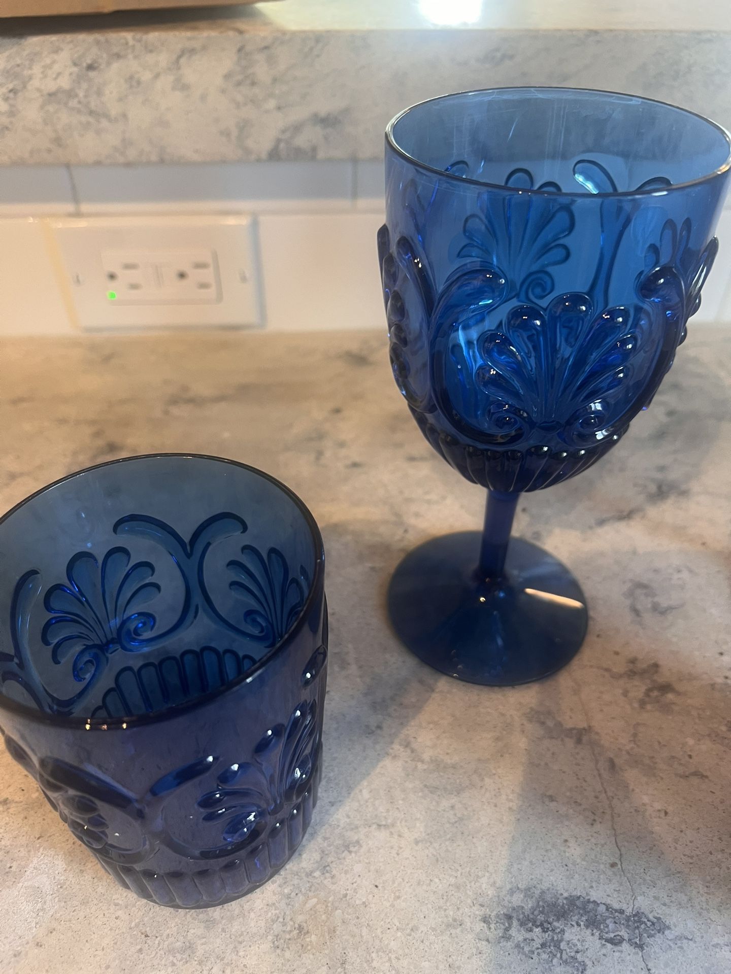 Set Of 12 Stemless And 12 Stem Drinking Glasses