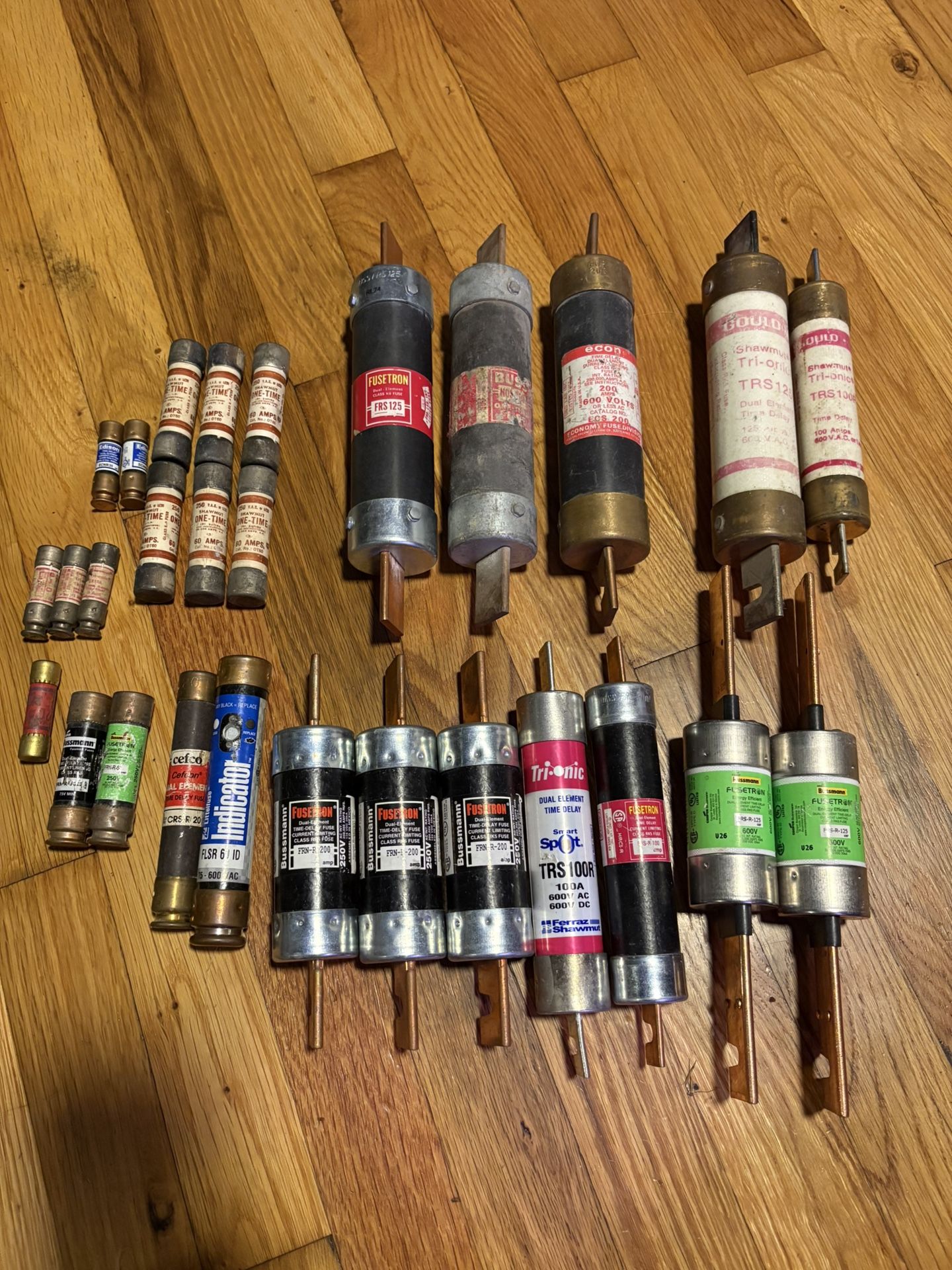 28 Industrial Copper Fuses