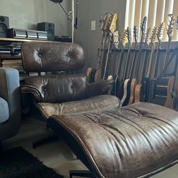 Eames-style Lounger MCM distressed look