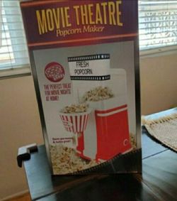 movie theatre popcorn maker