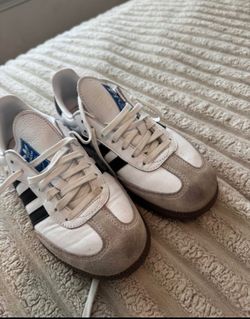 Samba adidas shoes (4.5 youth)