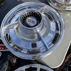 Hub Caps 1963 SS