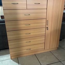 7 Drawer Dresser  ( locking Closet & Drawers )