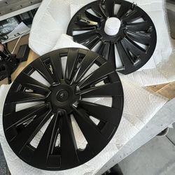 Model Y Wheel Covers (set of 4) 