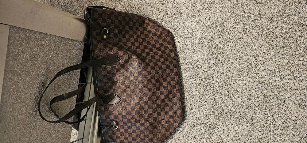 Louis Vuitton Neverfull Red Interior Tote