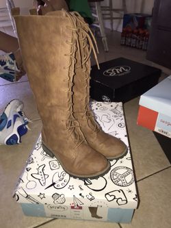 Little girl brown tall boots size 2