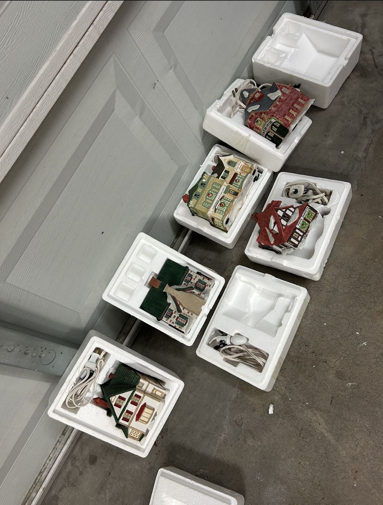 Hawthorne Porch light Collection