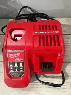 Milwaukee Rapid charge