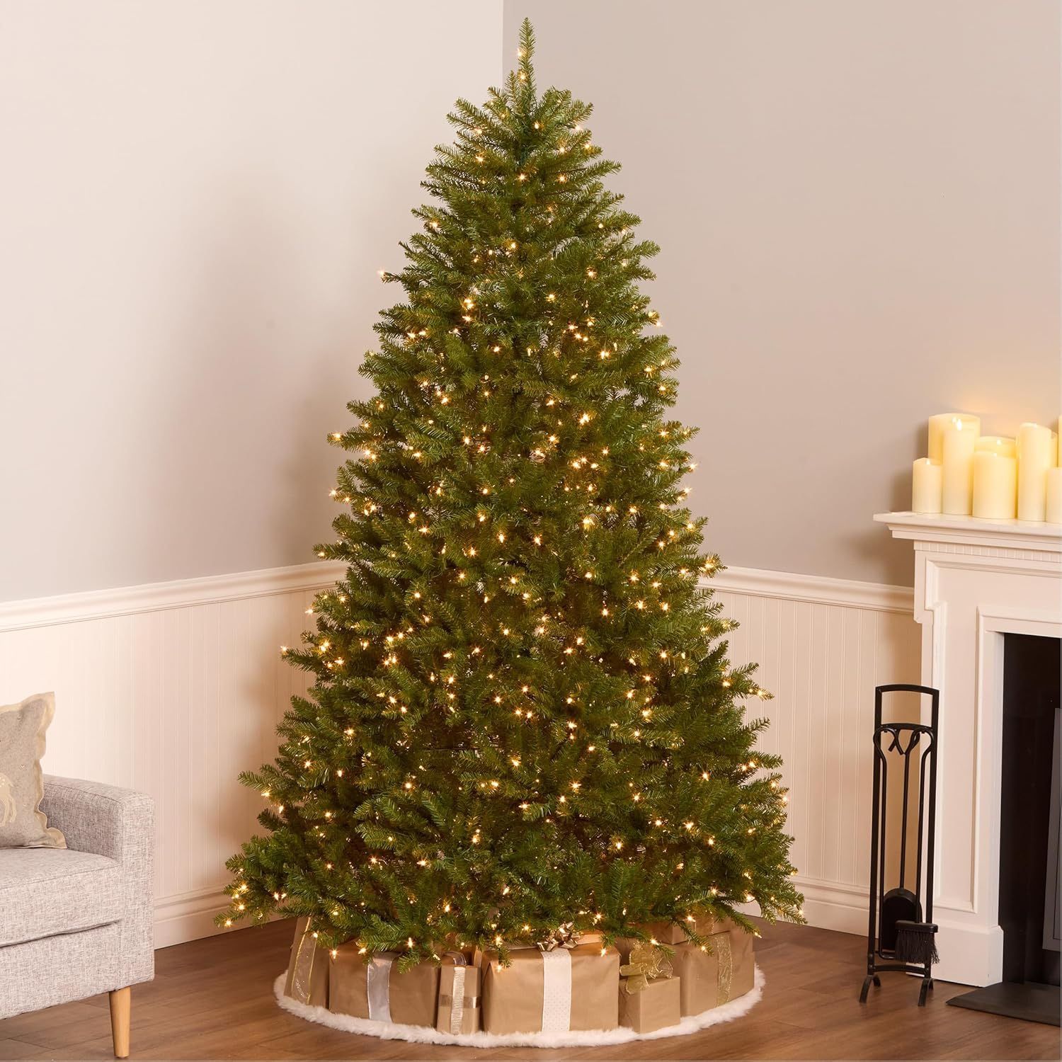 National Tree Company 7.5 ft Pre-Lit Dunhill Fir Artificial Christmas tree