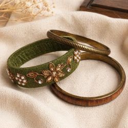 Vintage Boho Bangle Set 3pc Wood Brass Green Embroidered Floral Stack