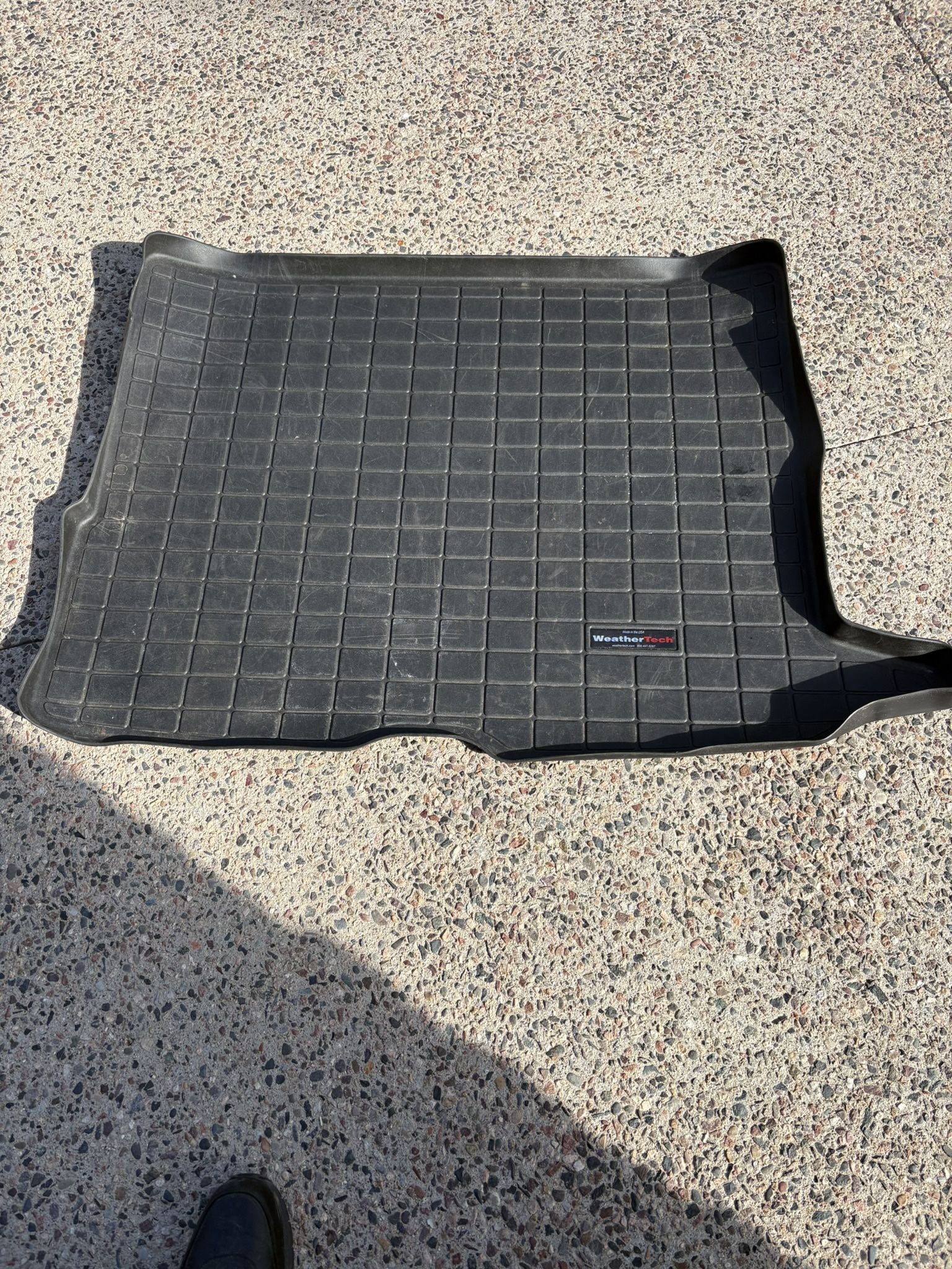 Mercedes cargo cover fits 2022 GLC-300 Class Weather tech trunk liner black