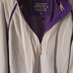 NICE  JACKET .ONLY $ 2.00 , GREAT CONDITION. 