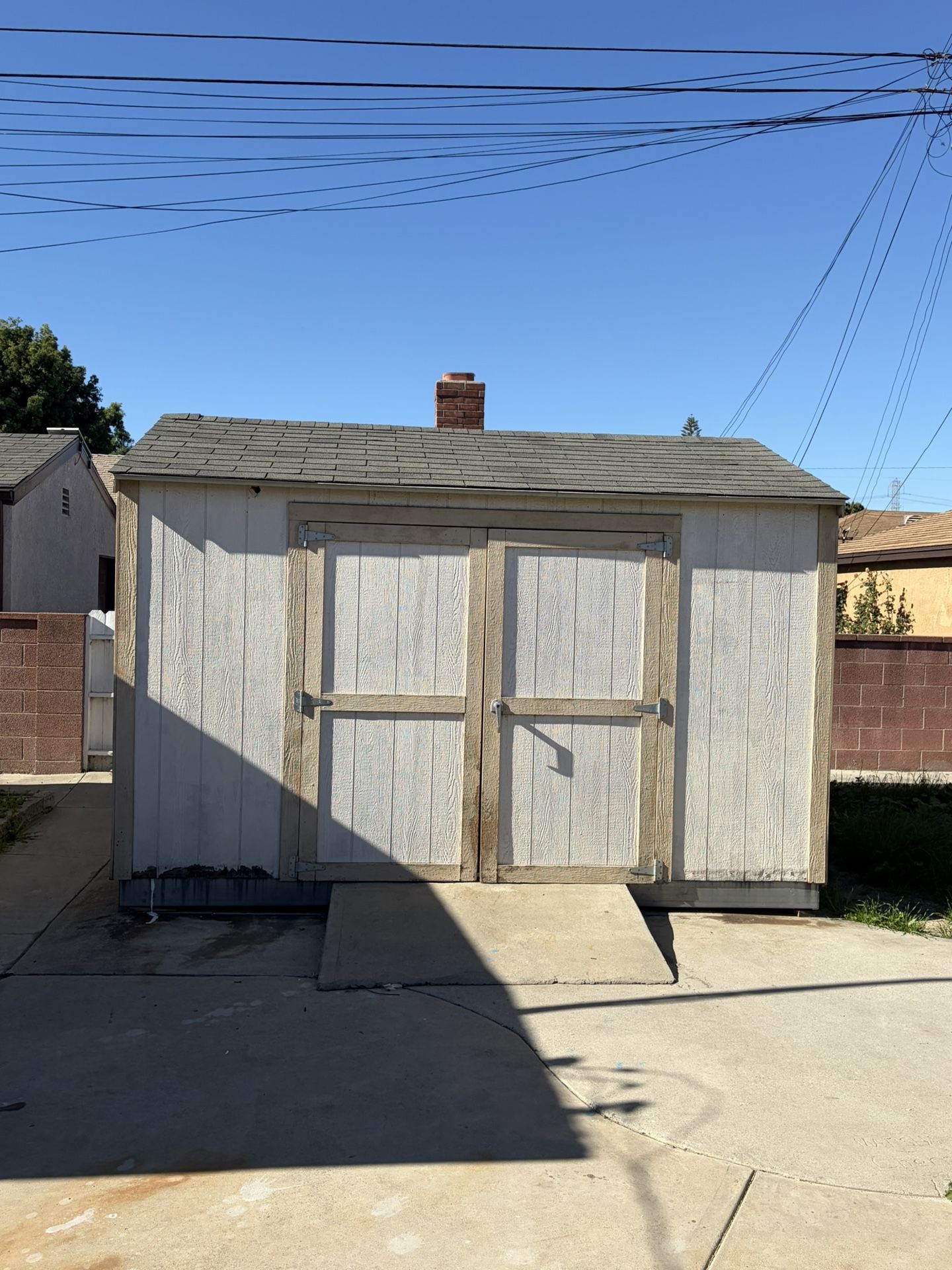 Backyard large shed 12ft By 10ft 8ft Height