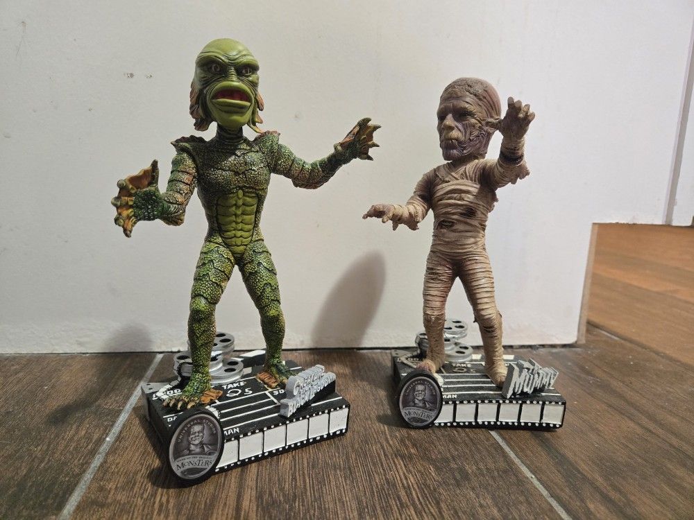 Forever Collectibles Universal Monsters Resin Bobblehead Pair Mummy/Lagoon