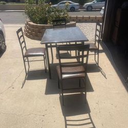 Tables and 4 Chairs Pick Up Only Cash