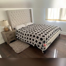 Black Friday Thanksgiving Queen  / Eastern King  / California King Size Bed Frame  // Limited Time Offer