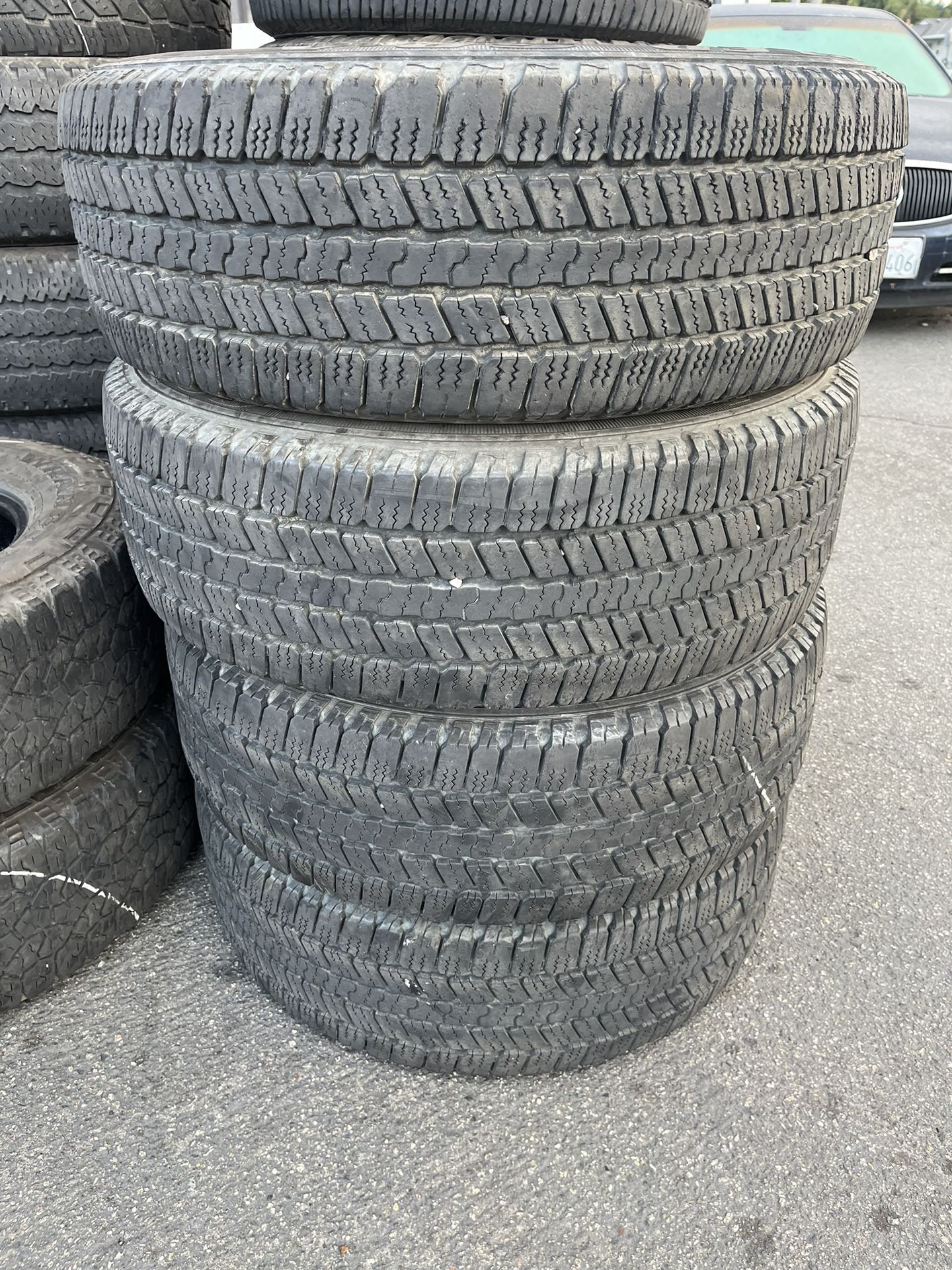 β
β
π₯275/60/R20 INSTSCION Y Balance Las 4 Llantas Goodyear Por $180