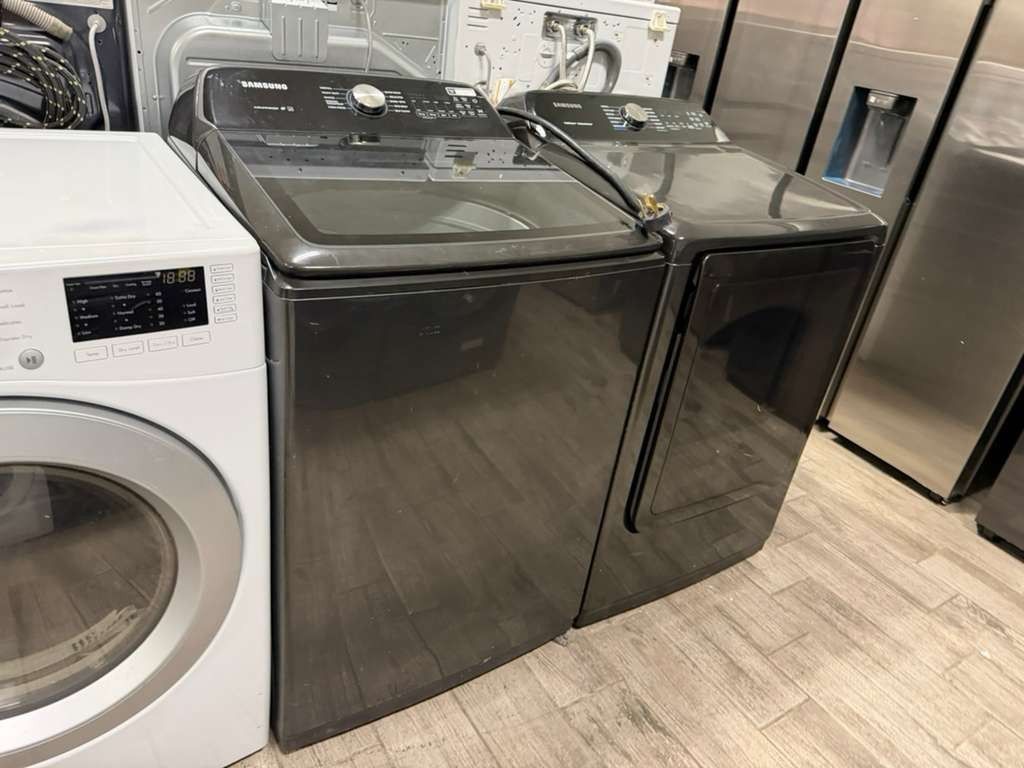 Samsung washer and dryer set electric with warranty