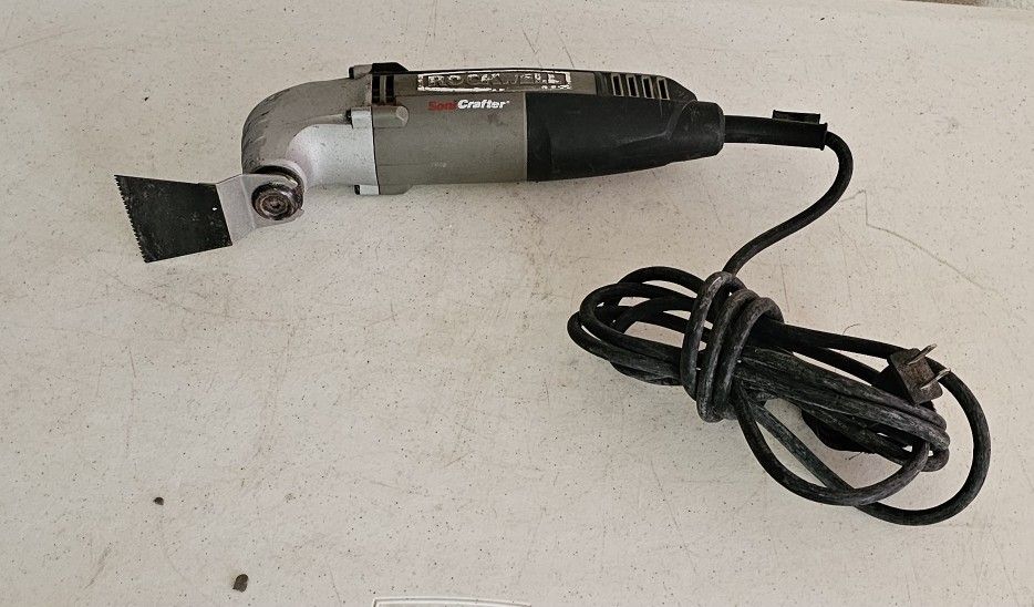 OSCILLATING MULTI TOOL