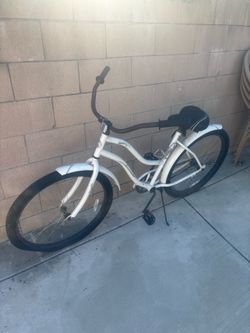 Beach cruiser bike