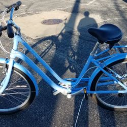 Brand New Girls Step Through Bite