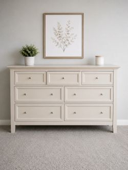Macy’s Sanibel Bedroom Set – Dresser + 2 Matching Nightstands