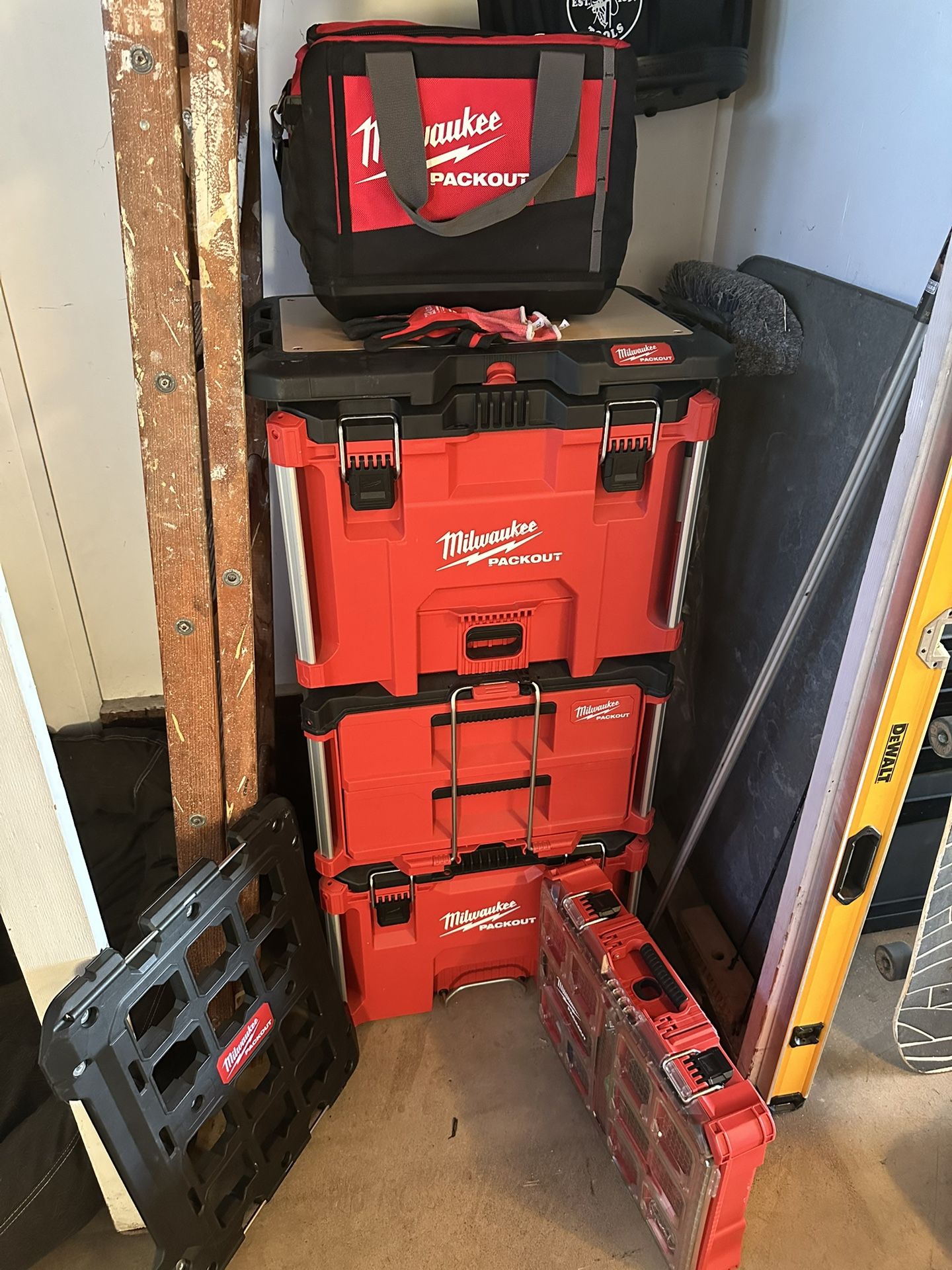 Milwaukee Packout