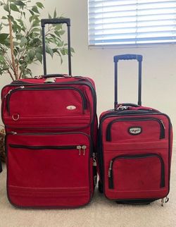 Olympia 2-Piece Red Luggage Set