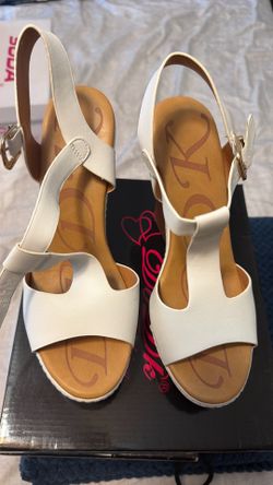 Like New Wedges size 8