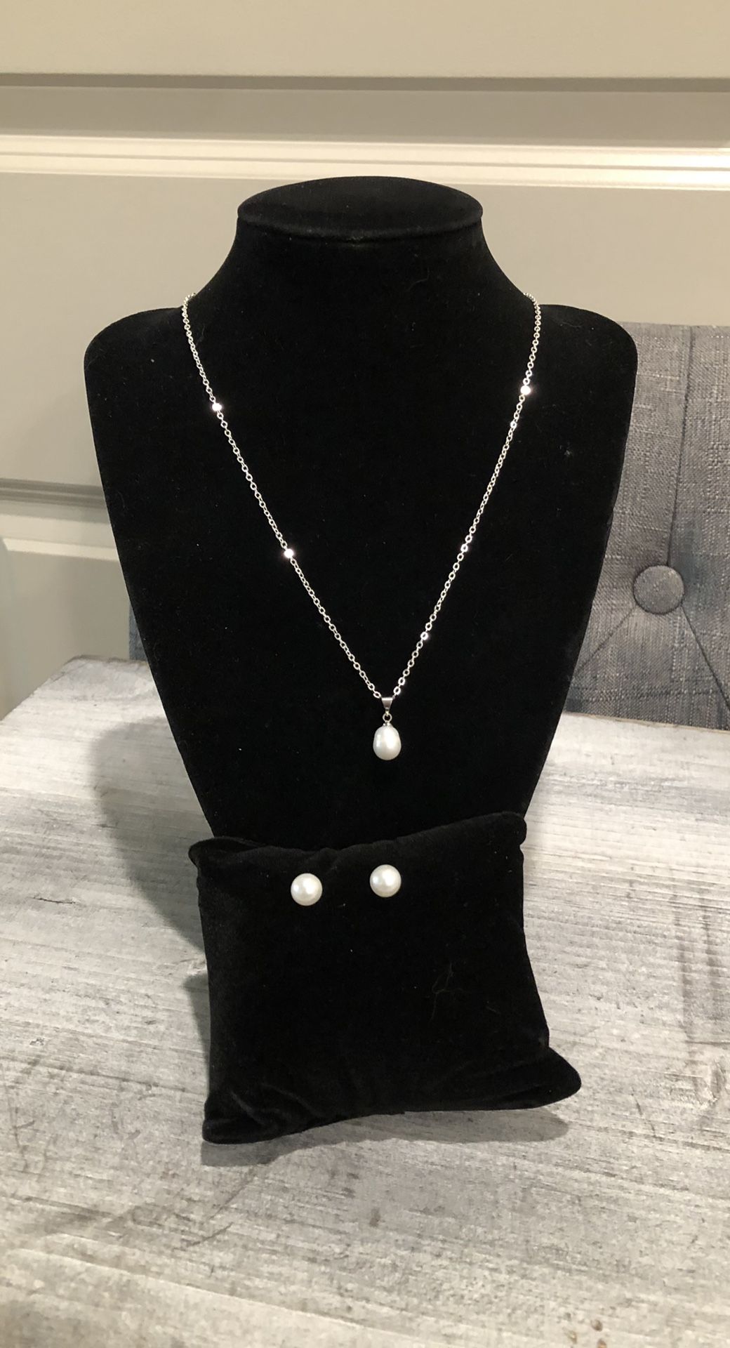 Faux Pearl Necklace And Earring Set