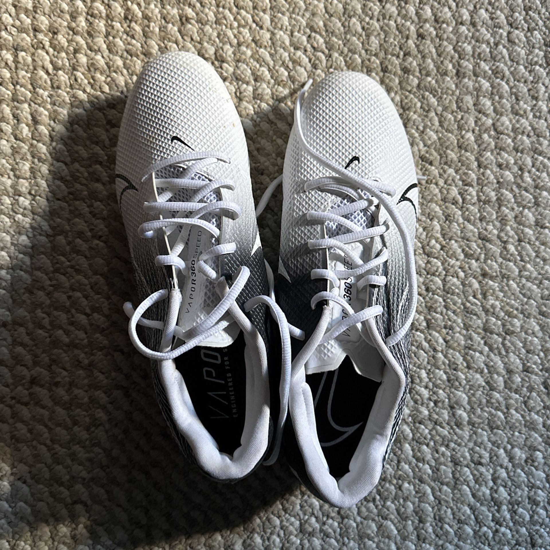 Size 10 Nike vapor football cleats NO BOX