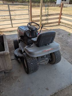 Craftsman Riding mower LT2000