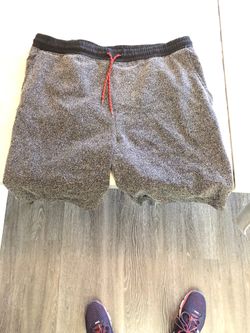 Draw string shorts xl