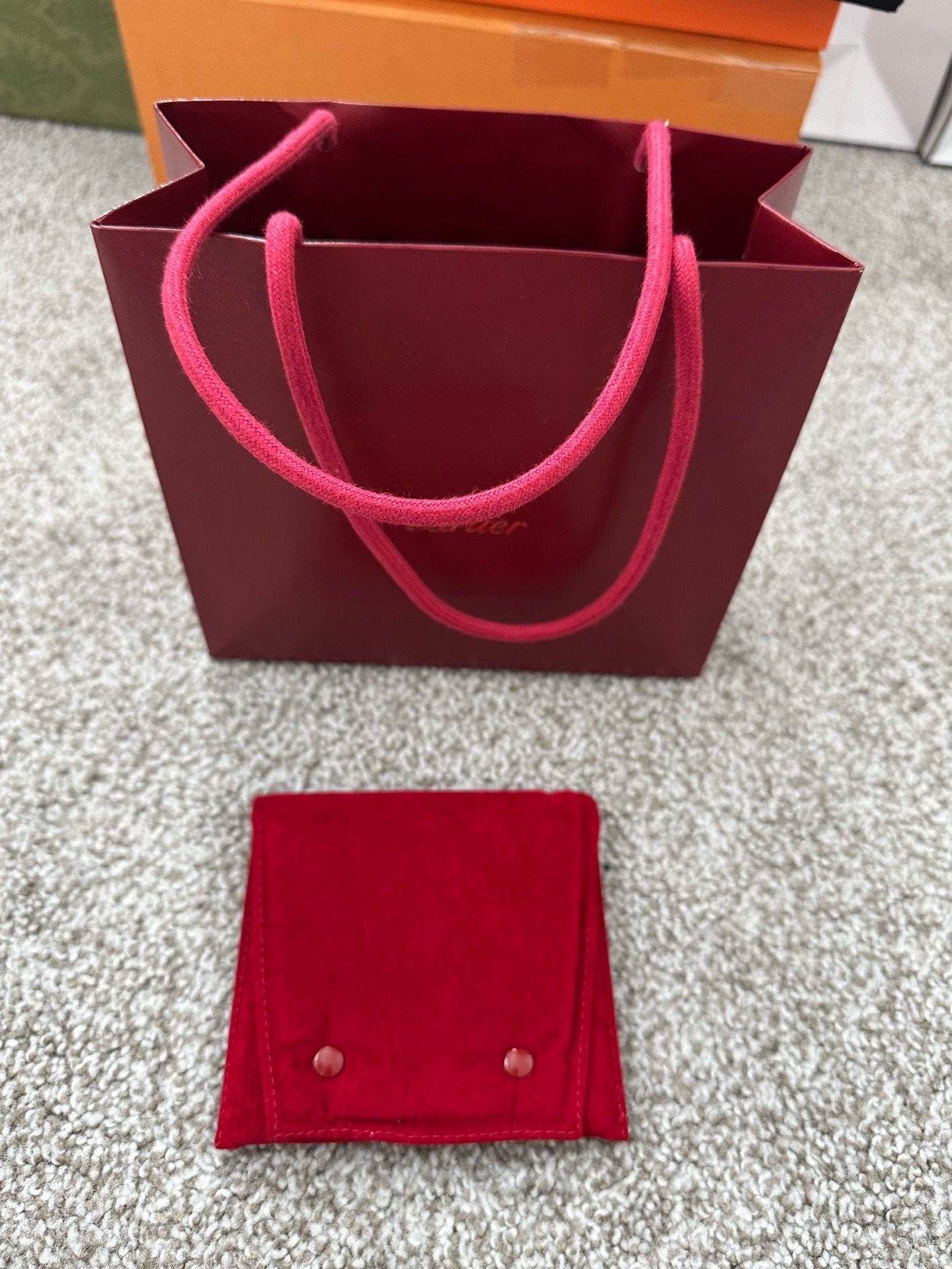 bag with jewelry pouch . Including everything in pics