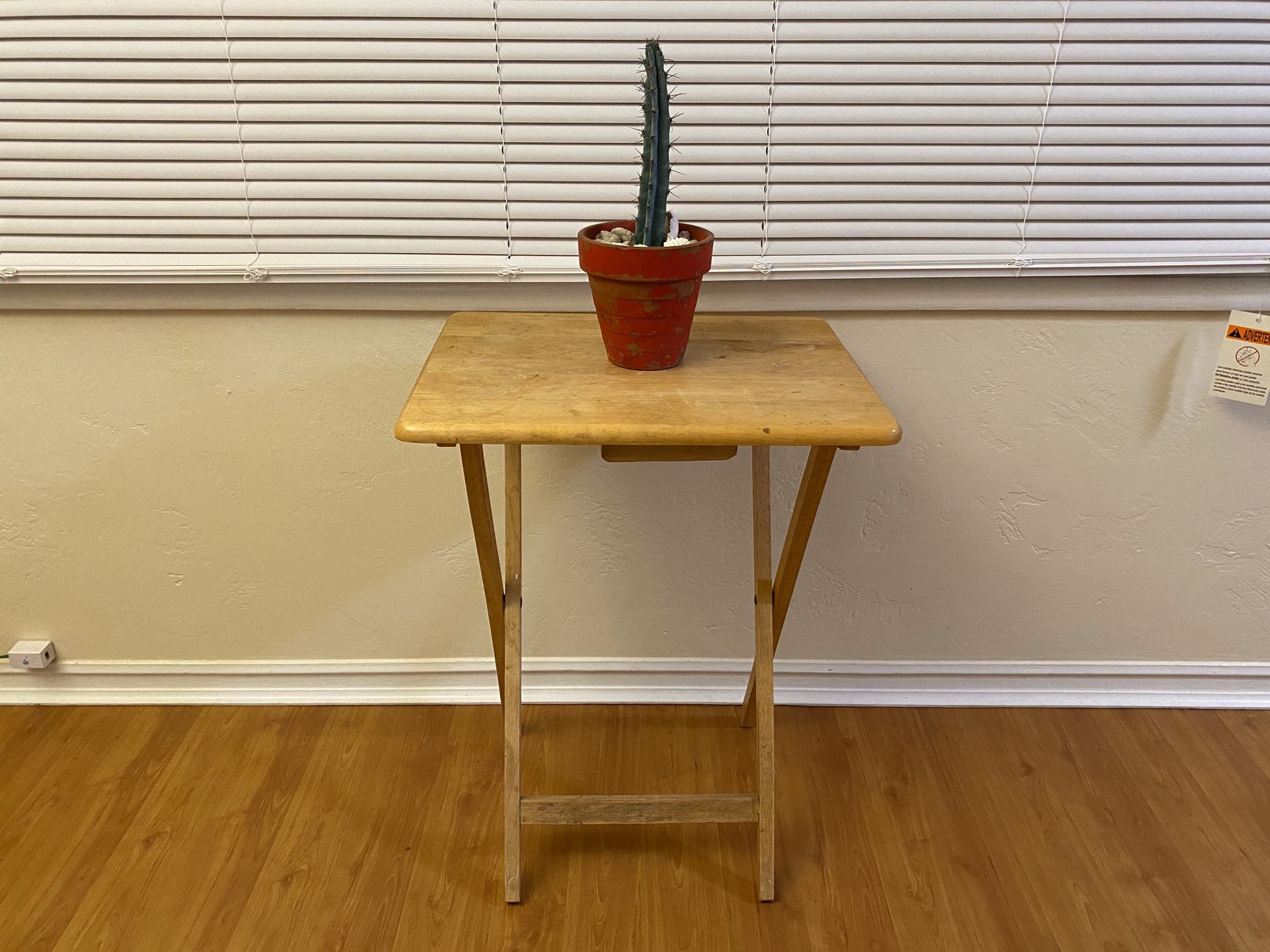 Stylish folding wooden table