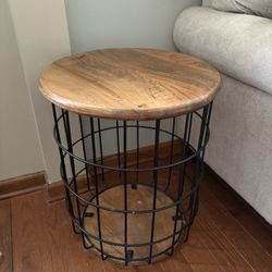 2 Wood End Tables 
