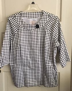 Women’s black and white jacket. Size XL petite