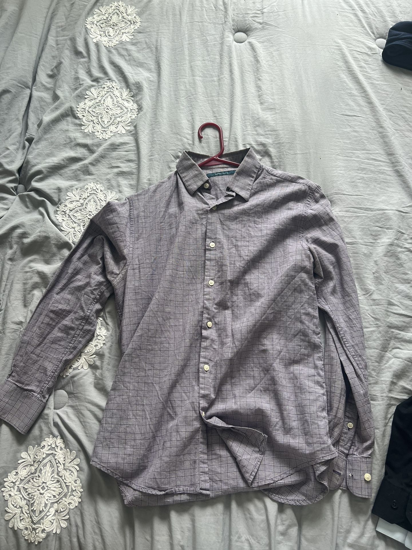 Perry Ellis Button Up