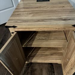 Farmhouse End Table 