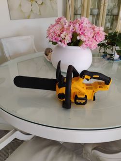 Chainsaw dewalt