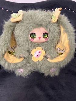 LIILA 600% V2 Tea Time With My Girl Plush Series Jasmine Rong Er Glittering Eyes