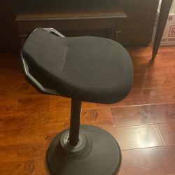 Sit Stand Stool Leaning Chair