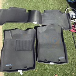 Toyota Tacoma Aries 3-D Maxpider mat