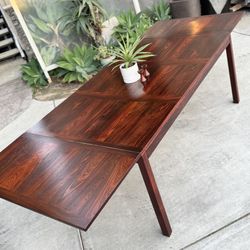 Danish Modern Mid Century Vintage MCM Rosewood Extendable Dining Table
