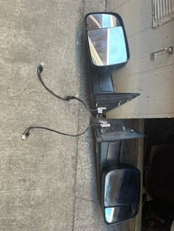 2014 dodge ram 1500  towing mirrors