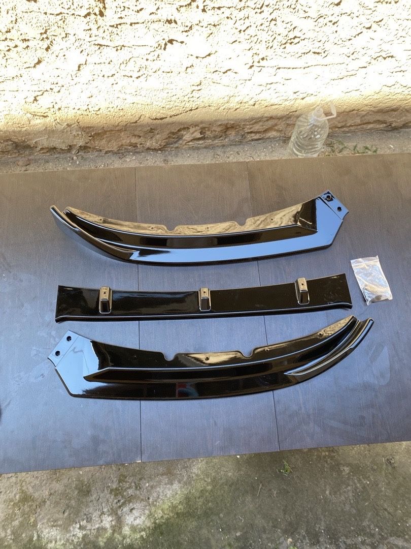 16-19 Jaguar XE Glossy Black Front Bumper Lip
